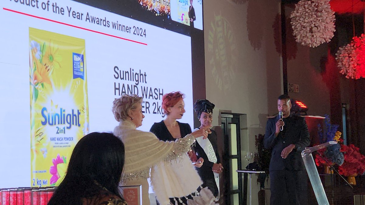 NowInSA's tweet photo. #NOWinSALive 
South Africa's most loved Products of Year announced
▪️As is tradition @Sunlight_ZA is among the night's biggest winners: Best Handwash Powder, Best Household Cleaning (Laundry Bar)
#POYSA https://t.co/oAEKqyARo8