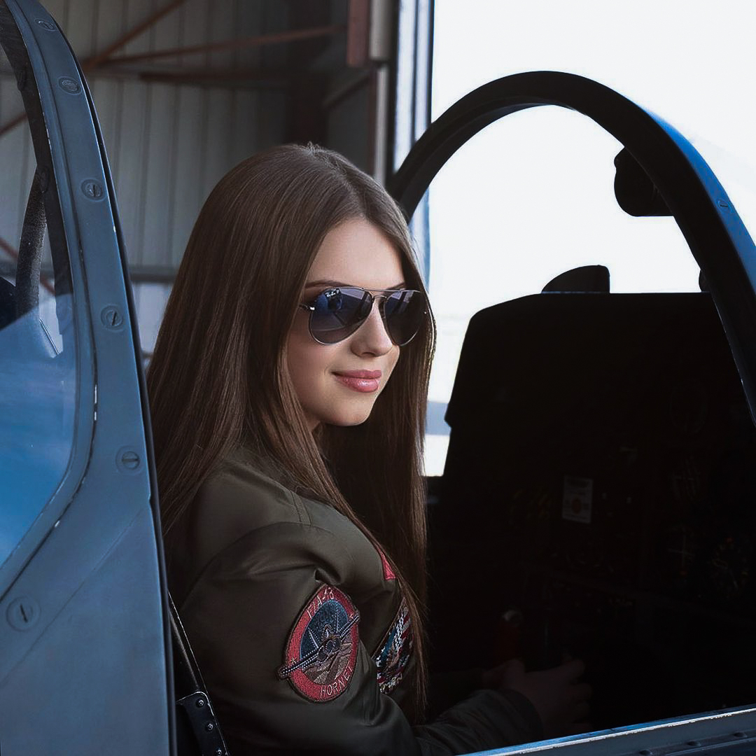 TopGunstore's tweet image. Soaring through the skies in style! ✈️ adrianaflying is rocking our Top Gun jacket, embracing the thrill of flight and the essence of Top Gun.

#TopGun #AviatorStyle #FlyHigh #Fashion #OOTD #Style #InstaFashion #FashionBlogger #Aviation #pilot #ExplorePage #FashionInspiration