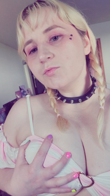 Payday Check Point ~ Stop in my stream and empty your pockets for me 💕💘😗 https://t.co/pozhPoUZna https://t<a href="/tag/throne"class="tags"><span>#throne</span></a><a href="/tag/wishlist"class="tags"><span>#wishlist</span></a>