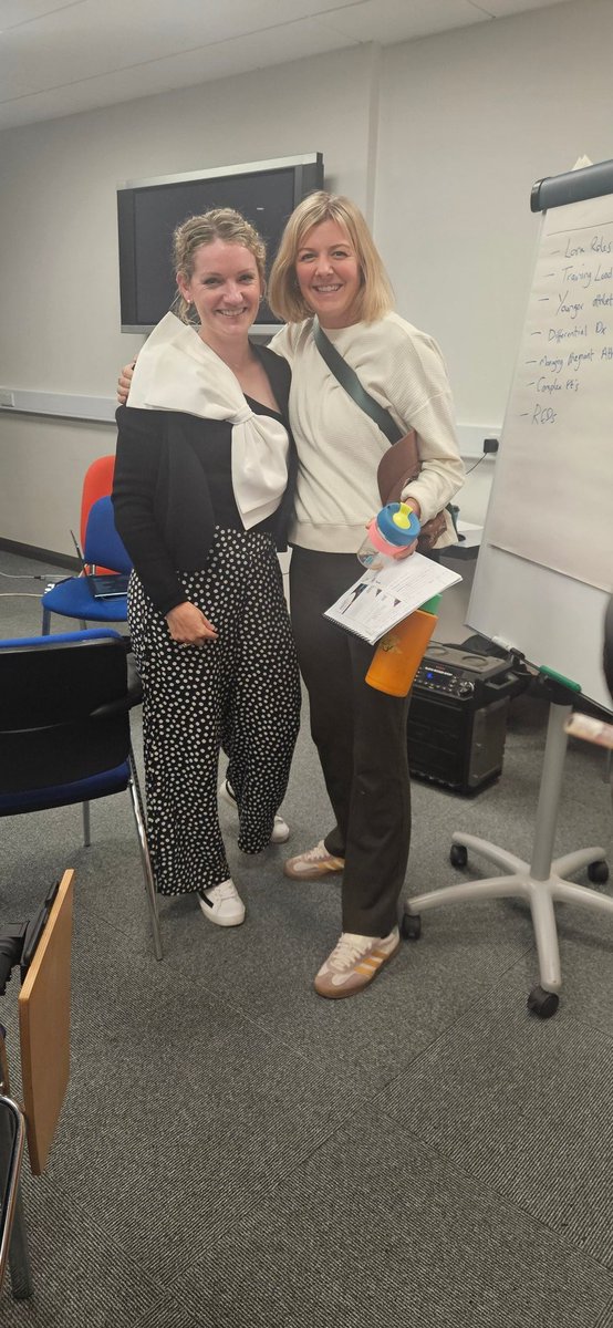 Loved meeting Katie Richardson in real life today after connecting through physio world several years ago. She is home for a visit from NZ and came to spend the day with us. Catch her episode on <a href="/yourcervix_pm/">At Your Cervix - The Podcast</a> podcasts.apple.com/ca/podcast/sea…