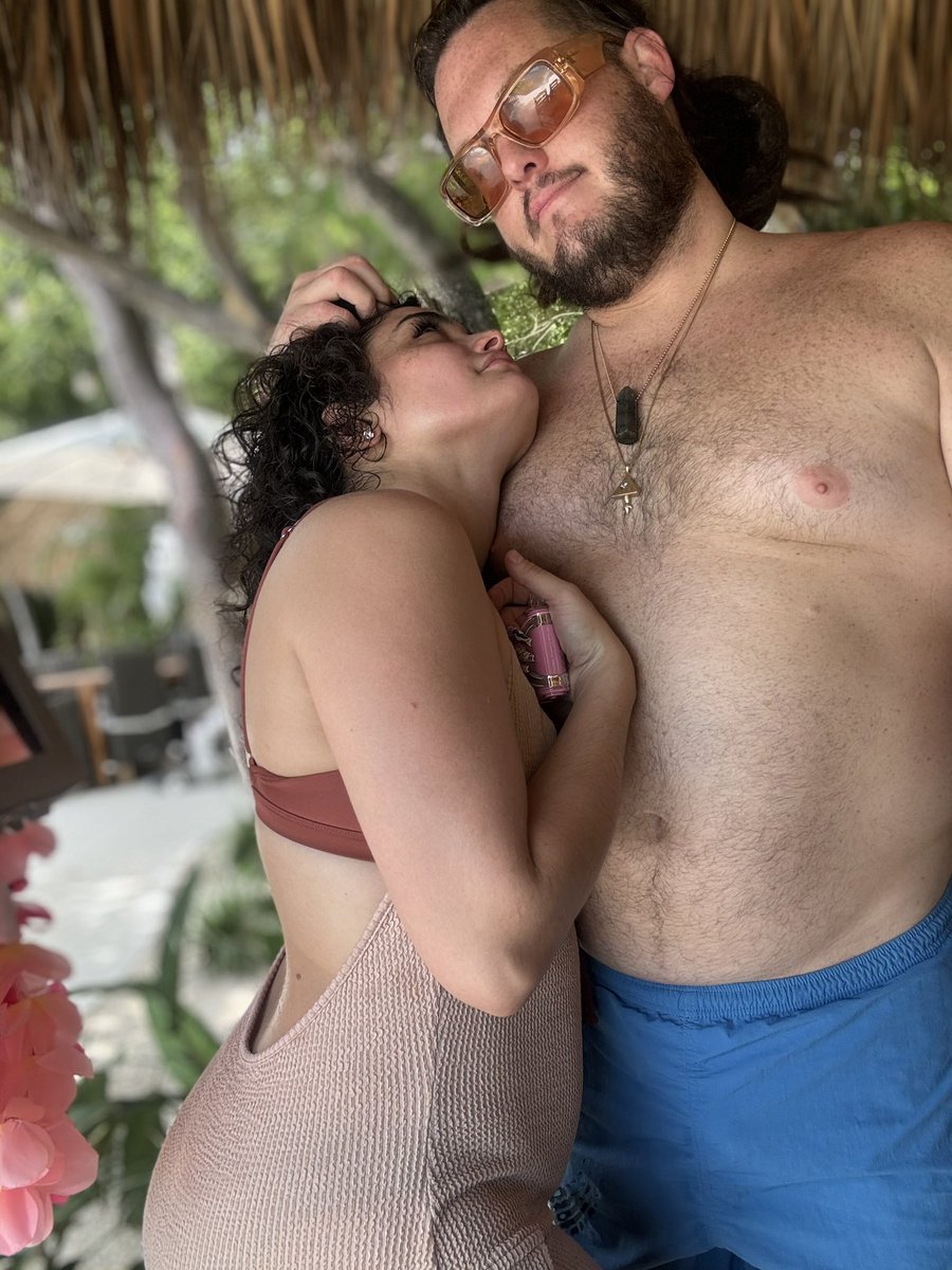 fierceweird0_'s tweet photo. I can’t believe I’m this lucky 💕✨🥹 
6 years and counting baby https://t.co/JWQwqUXXim