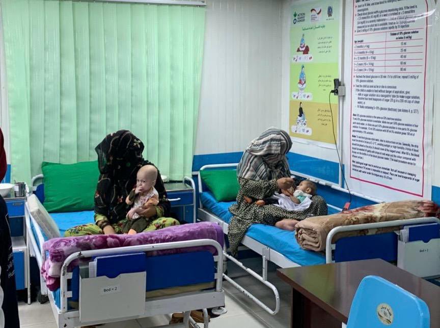 AndreasPapacon3's tweet photo. Malnutrition among children in #Afghanistan is devastating. 

At the @ACF Therapeutic Feeding Unit in Ahmad Shah Baba Mena District, I saw children receiving critical care. 

The EU 🇪🇺 is allocating €5.7 million to @ACF this year to fight this crisis and save lives.

@eu_echo https://t.co/5kLRl2uhI4