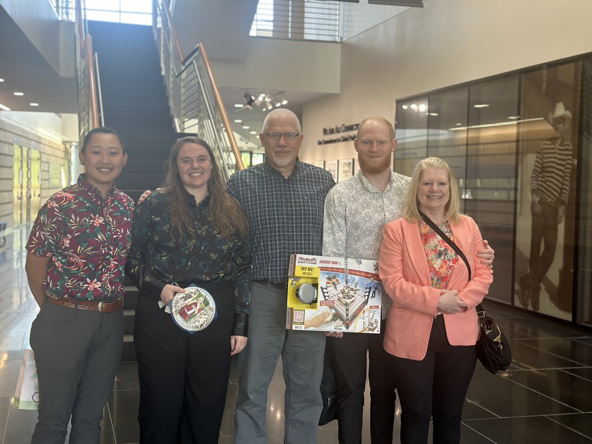 Megan McCabe tweet media