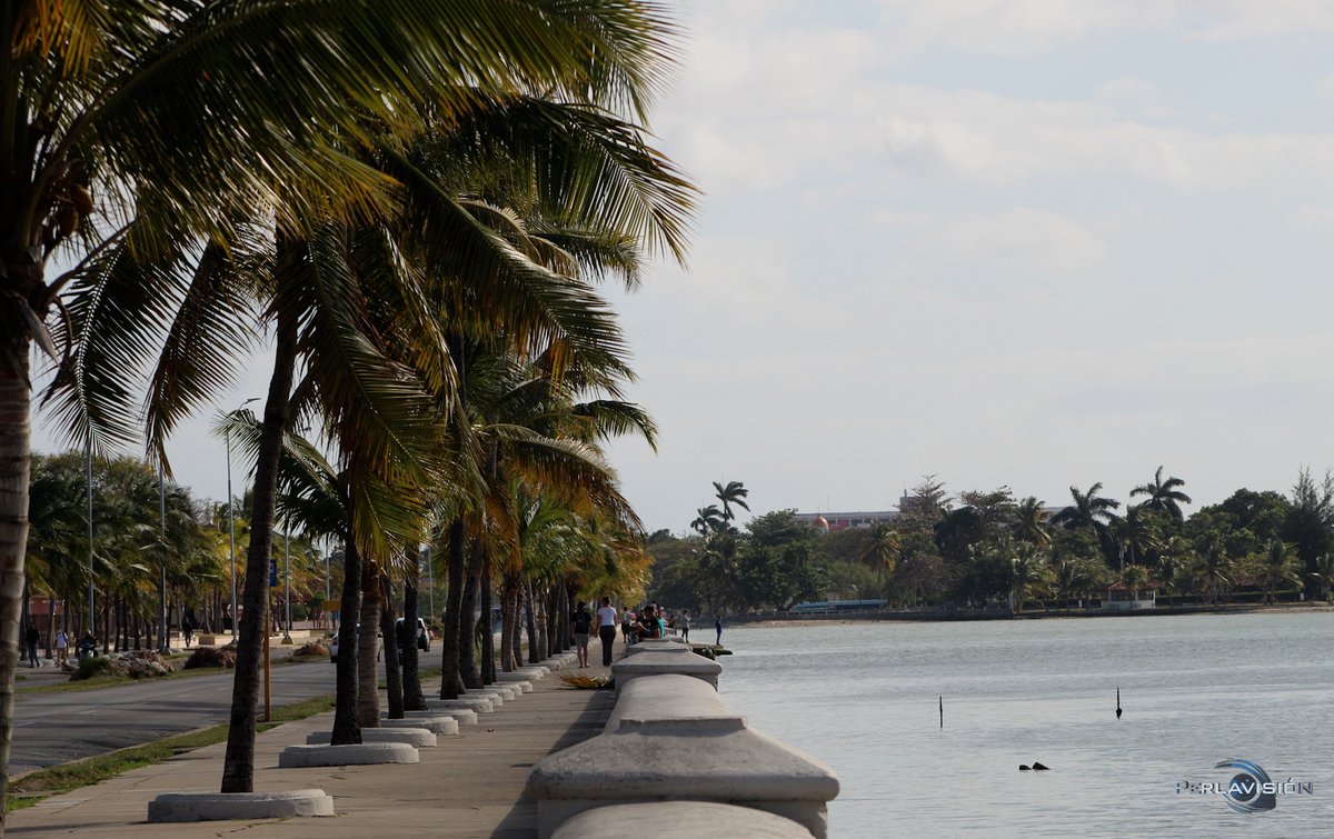 Se nos acaba la semana... un saludo desde #Cienfuegos la Linda Ciudad del Mar. 
<a href="/SolMayelin/">Mayelín del Sol</a> <a href="/Armandocv781123/">Armando Carranza Valladares</a> <a href="/YolexiRdguez/">Yolexis Rodriguez</a> <a href="/RajadelAlzuri/">Rolando José Rajadel Alzuri</a> <a href="/yulls_yusimi/">Yusimi Yulls Quintana</a> <a href="/FernandezMaryde/">Maryde Fernández López</a> <a href="/YaquedeCuba/">Yaquelin</a> <a href="/EVilluendasC/">Enrique Villuendas</a> <a href="/agnes_becerra/">Agnes Becerra</a> <a href="/alfonso_noya/">Alfonso Noya Martínez🇨🇺</a> <a href="/PerlavisionTV/">Perlavisión TV</a>