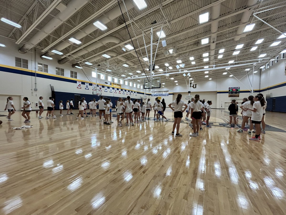 Lakeland Women’s Basketball would like to give a huge shout out to all our campers, players, and coaches who made the 2024 Youth Camp a success!! 

We had such a great time and look forward to seeing you all at our games this season!! Go Muskies!!

🐠🏀🐠🏀🐠🏀🐠🏀🐠🏀🐠