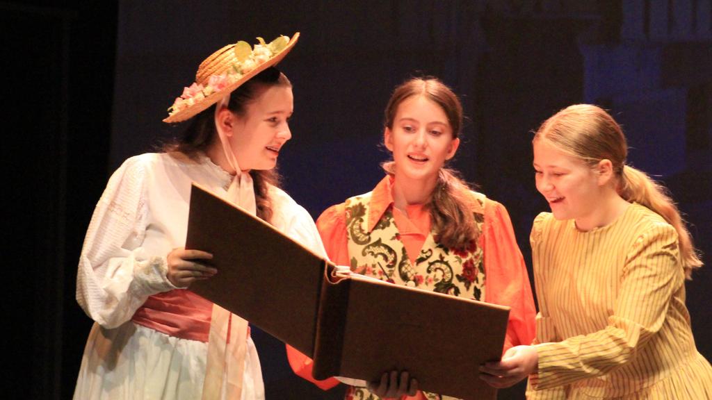 DRAMA DEPARTMENT tweet media