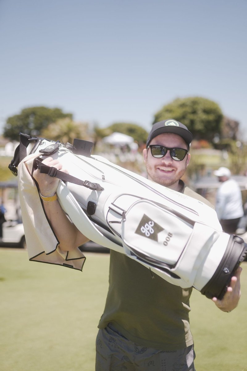 gchorba's tweet photo. New @vesselgolf bag thanks to @golfgamingclub.

This thing has so many meaningful details and I can’t wait to use it. https://t.co/7JHtxGmBbQ