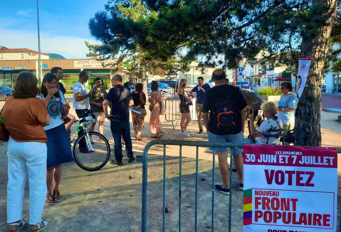 Apéro populaire à Ambérieu-en-bugey.