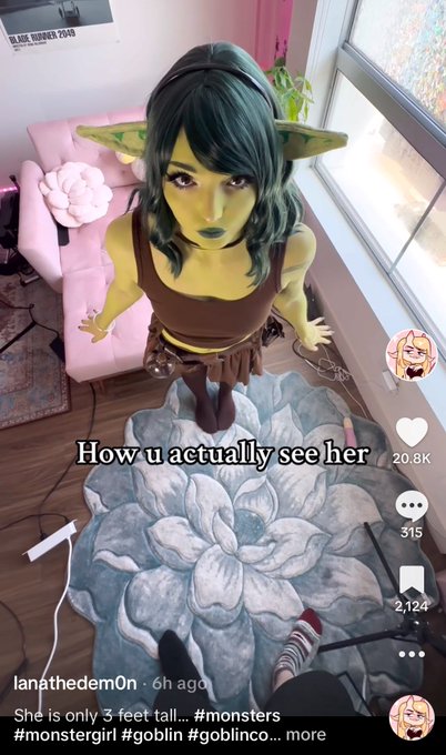 Smol https://t.co/iyOVa57Hnu