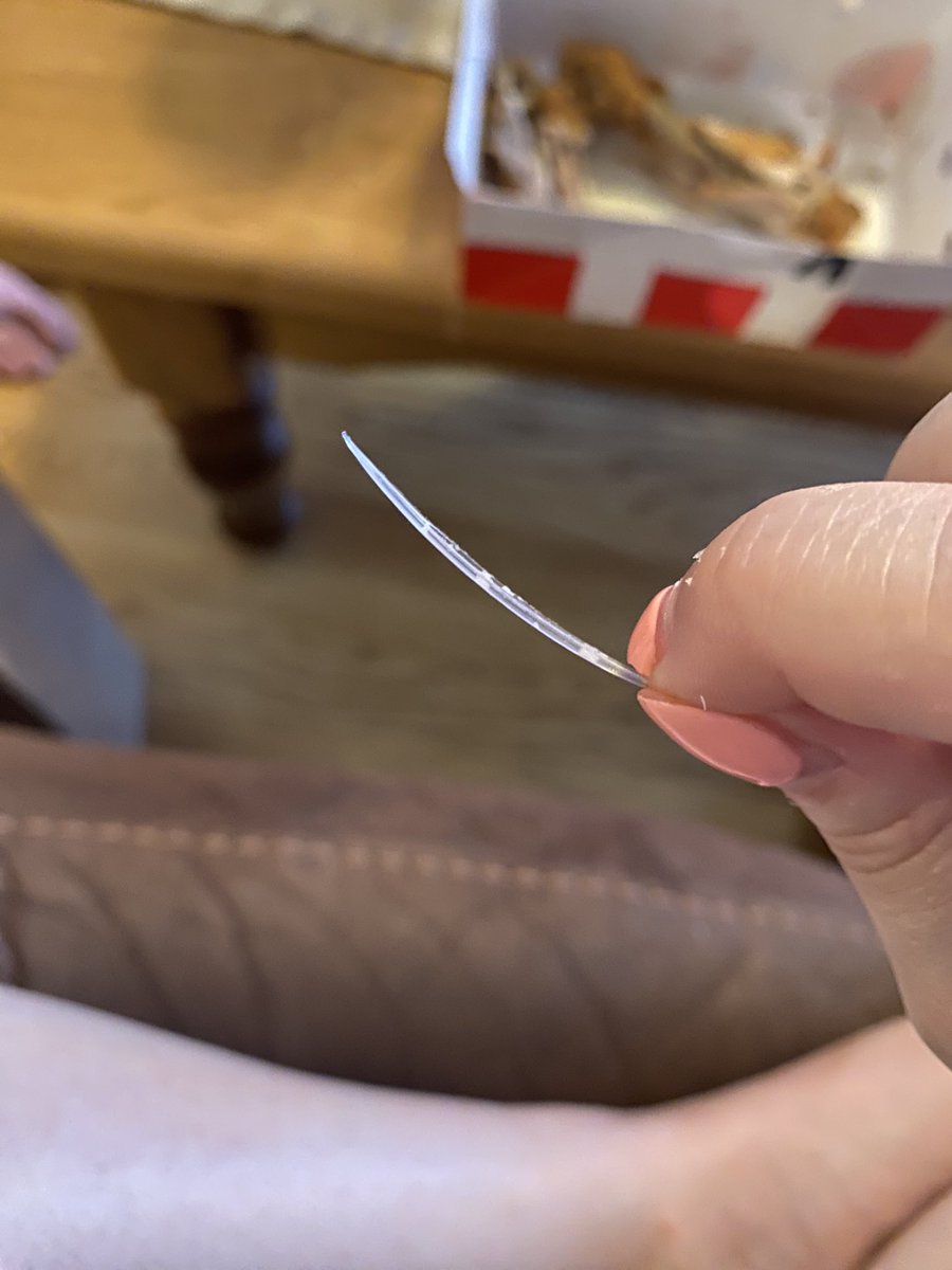 Kitcha_69's tweet photo. @kfc_canada found this super sharp plastic sliver in my coleslaw. Not cool KFC. Wasaga Beach Ontario location https://t.co/YXNGKaN7kJ