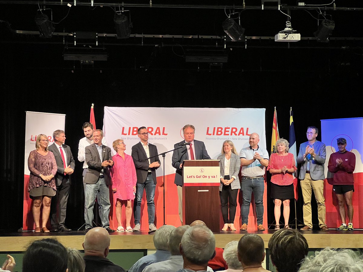 Cynic2010's tweet photo. Full hall at Aaron Kennedy’s nomination for Susan Holt’s Liberals for the Quispamsis riding.
Aaron’s acceptance speech was excellent. He is articulate, personable, and clearly well qualified to represent his riding.
Quispamsis voters have an alternative to Higgs.
#HiggsHasToGo https://t.co/Gg6ncVurku