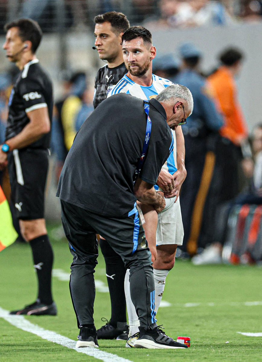 According to <a href="/gastonedul/">Gastón Edul</a>, Lionel Messi will not play against Perú!! He will have tests done on his injury and will be rested for the quarterfinals.