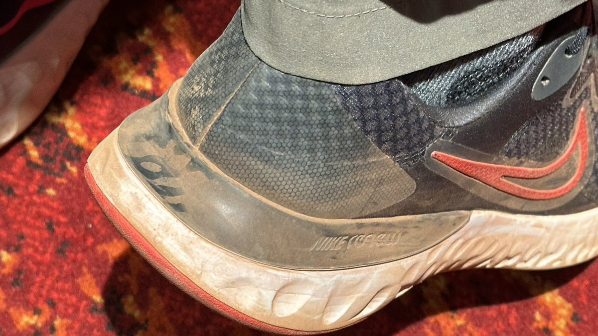 Goodbye #uluru and 
central Australia - next up Melbourne #patadeperro