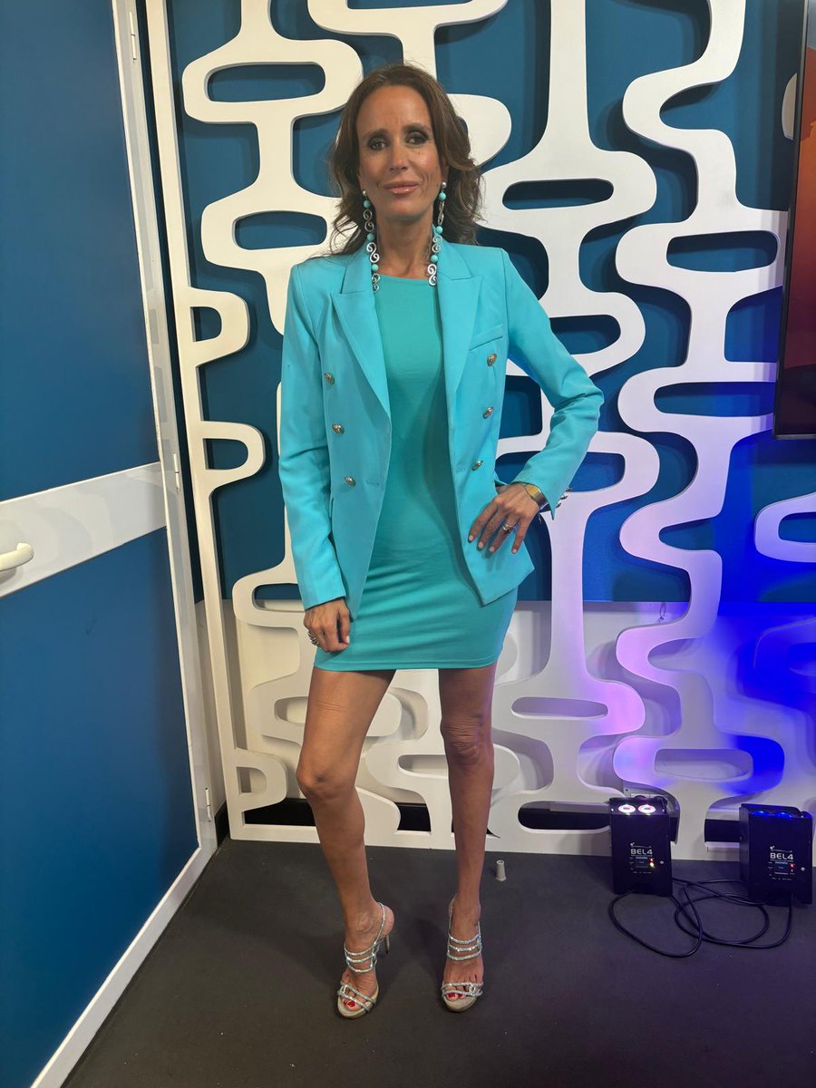 Turchesando's tweet photo. Ecco il link per riascoltare la puntata special di #Turchesando con #marialauradevitis #nikitapelizon e @BiagioDanelli 
#nikiters
@RadioCusano 
https://t.co/lcnDpOfMhD https://t.co/j0oEM4zxbj