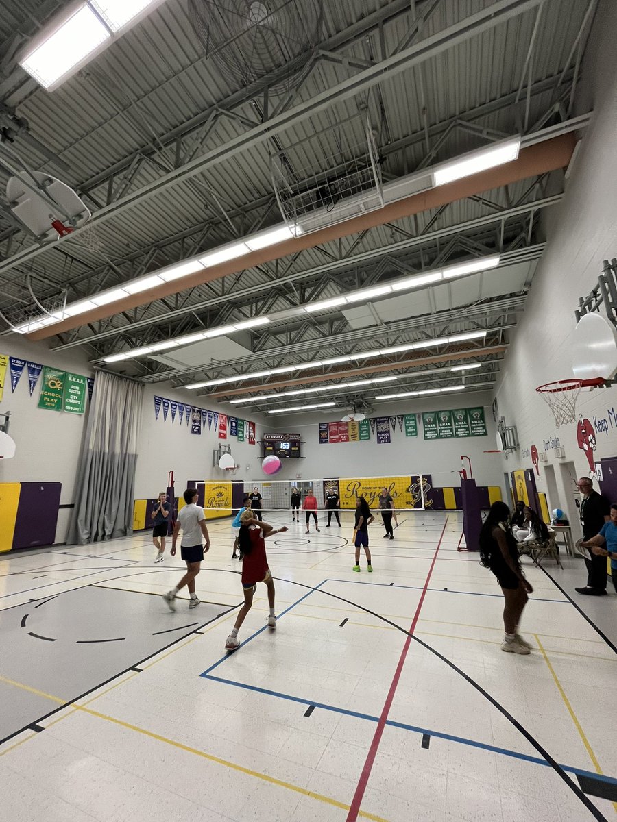 stanne_bw's tweet photo. What a fun day today at St. Anne School. We had our Teachers vs. Students Beach Volleyball Game. The students got bragging rights, winning the 5 game series 3-2, with a nail biter finish of 27-25. Special thank you to Mme Anton and Mr. Turner for putting this game together. https://t.co/URJpRrjtFv