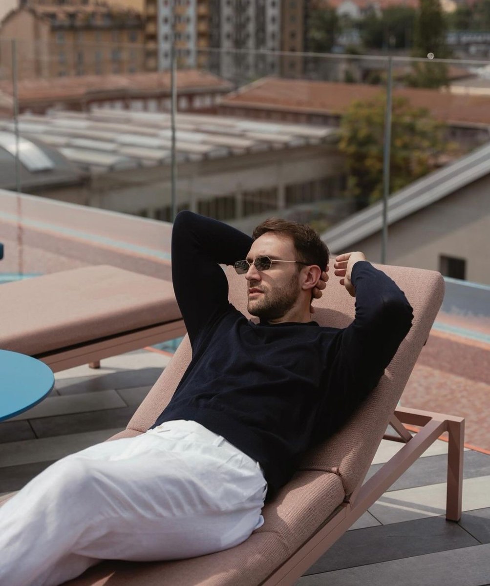 𝑨𝒏𝒊𝒕🌻 tweet media