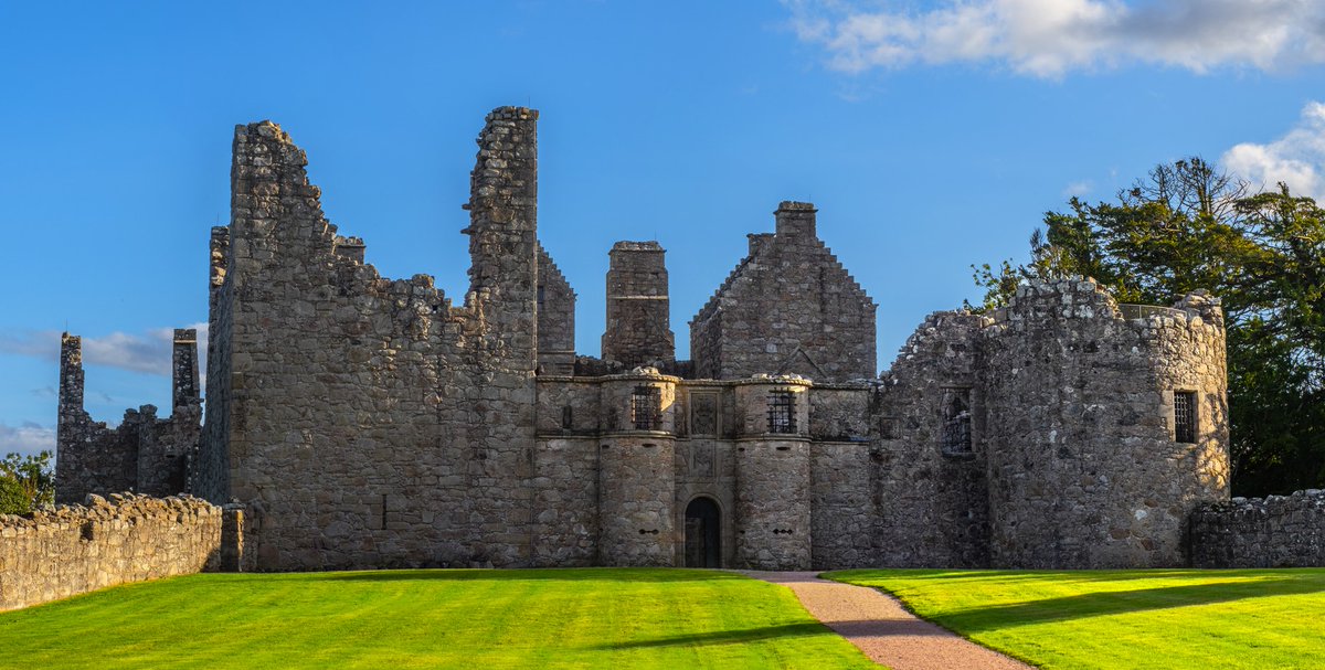 Forbes, 440 Years Ago... #Forbes #magazine #clan #Scottish #History #McDonald #Gordon #USA #travel #photography 
20 Rare #castle #architecture #prints 
shop.photo4me.com/1282362 
shop.photo4me.com/1159860
&amp;
obt-imaging.pixels.com/featured/the-o…
#BuyIntoArt #FillThatEmptyWall