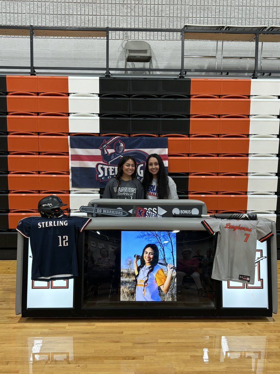 SCWarrior_SB's tweet photo. Congratulations to Lilliana Pena on her signing today! 🥳 We are so excited to have you a part of our family this fall! #SCSB🥎 #SwordsUp⚔️ https://t.co/FgtDq1tmXl