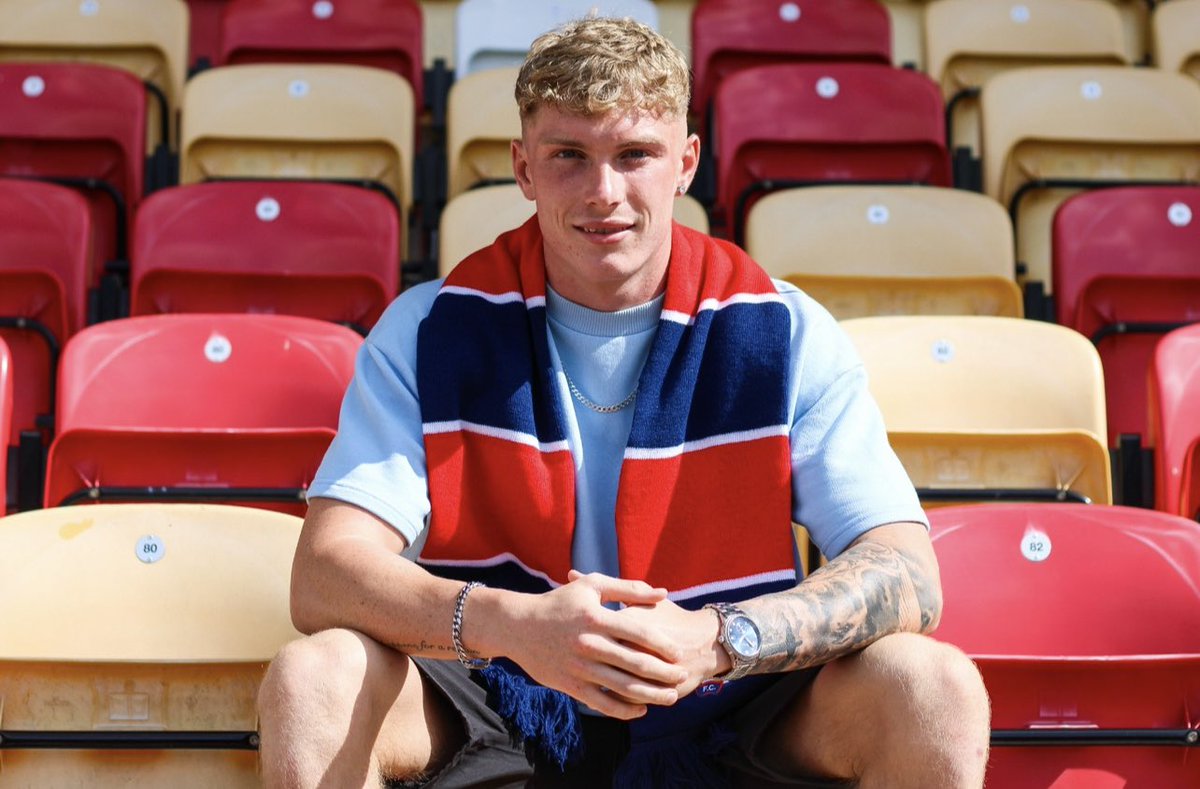 MaisonCampbell's tweet photo. After 3 years at @yorkcityfc it’s time to move on. Thank you for the memories ⚽️❤️ https://t.co/dFUHLEvCbq