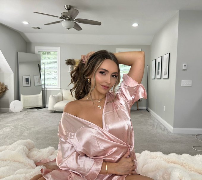 Pink Princess🎀 https://t.co/5d91Ohjj10