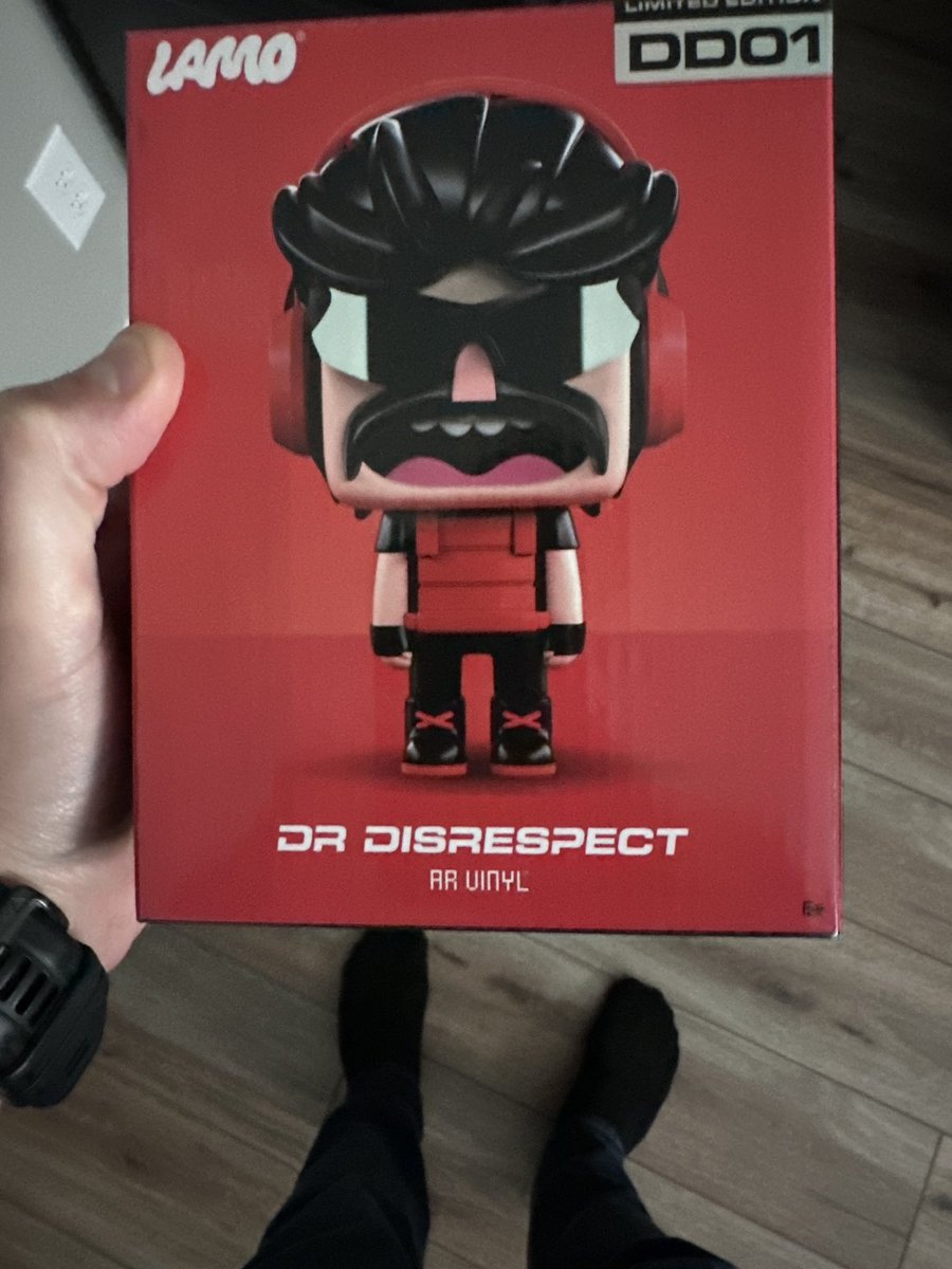 Austin_Rader's tweet photo. Uhm, what do I do with this now? #lamo
#DrDisRespect https://t.co/8IH3jpWX7s