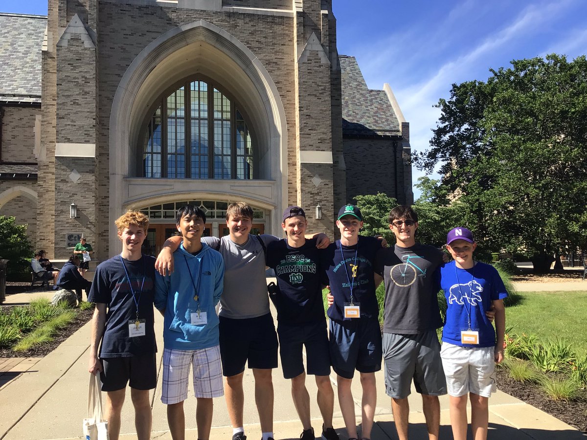 NDCP_Ministry's tweet photo. Today, the @nddons at #HCC4SL prepared and presented a poster of our school’s best practices, heard some great ideas from other Holy Cross schools, and listened to a presentation from @HolyCrossND Admissions. Currently browsing the ND Bookstore! https://t.co/AuSxZrvdjS