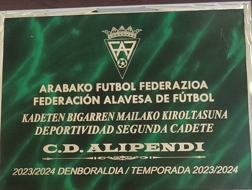 juantxoalipendi's tweet photo. Este es el camino enhorabuena a todos los jugadores y sobre todo a los entrenadores David y Gonzalo https://t.co/72KmFZfPjG
