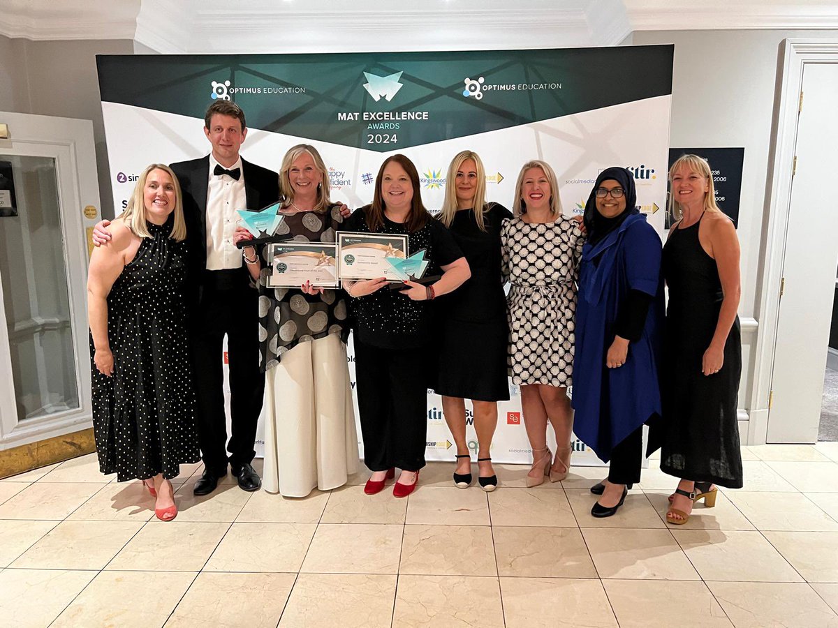 abbebarneby's tweet photo. What a team! Awards for Inclusivity and for our community work! This means so much to us, as it shows that we are living out our vision and ethos #oasisuk #oasisacademies #MATExcellenceawards https://t.co/3yKkmmQa9C