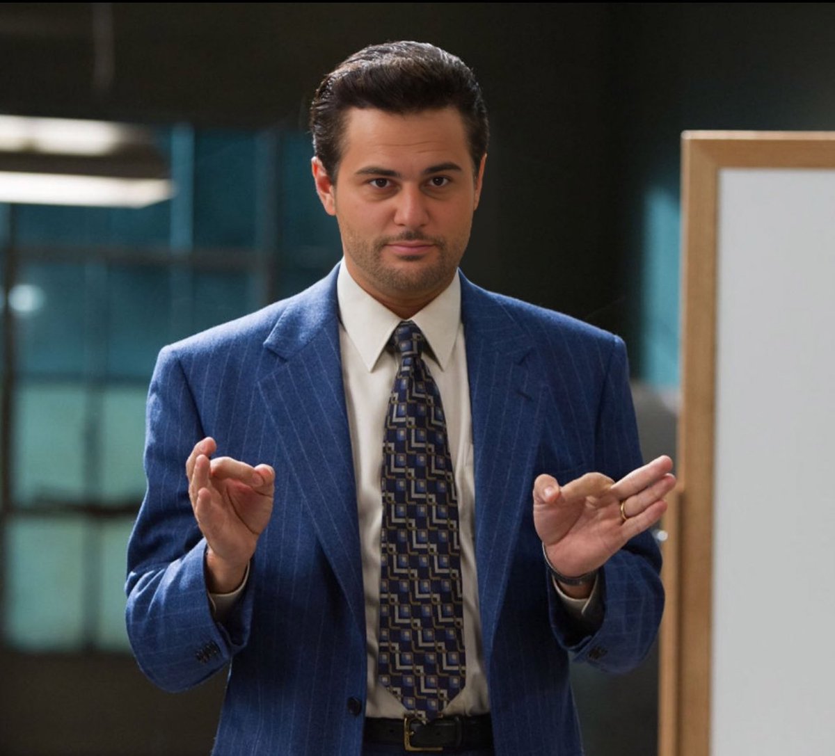 Golden $void tweet media