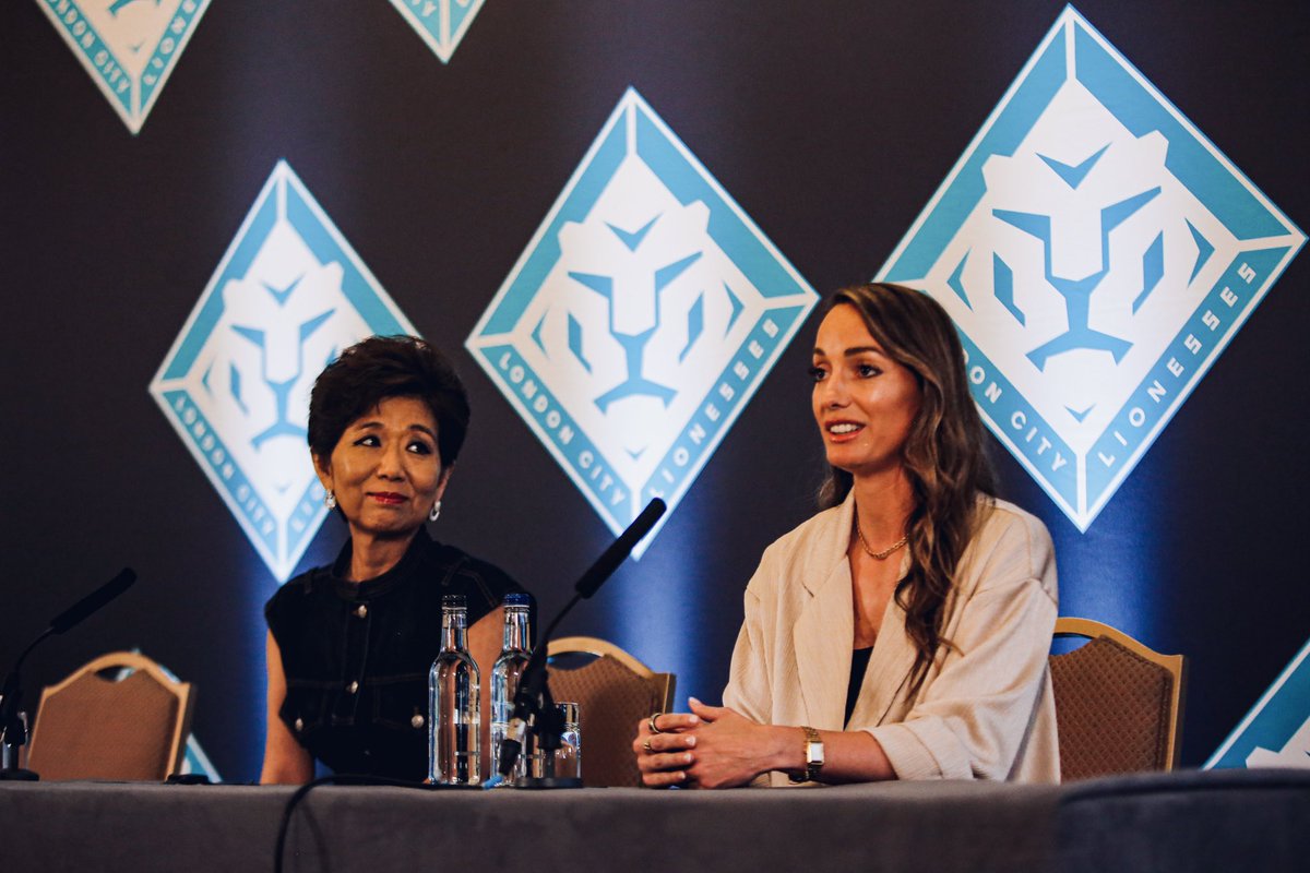 Kosovare Asllani tweet media