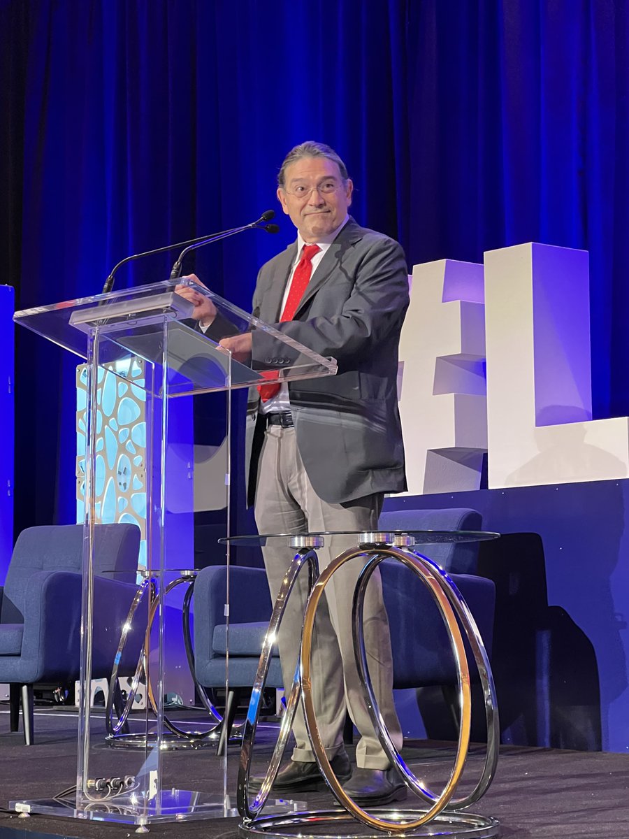 LULAC's tweet image. Discussed #LatinoRepresentation &amp;amp; #USCensus with Robert Santos, @uscensusbureau @censusdirector! The impact of OMB Directive 15 on self-reporting race &amp;amp; ethnicity is crucial for understanding demographic trends. #LULAC24