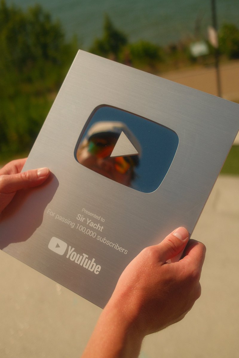 SirYacht_'s tweet photo. Play button came in today. Thank you very much for 100,000 subscribers❤️ https://t.co/YVZM1cydrn