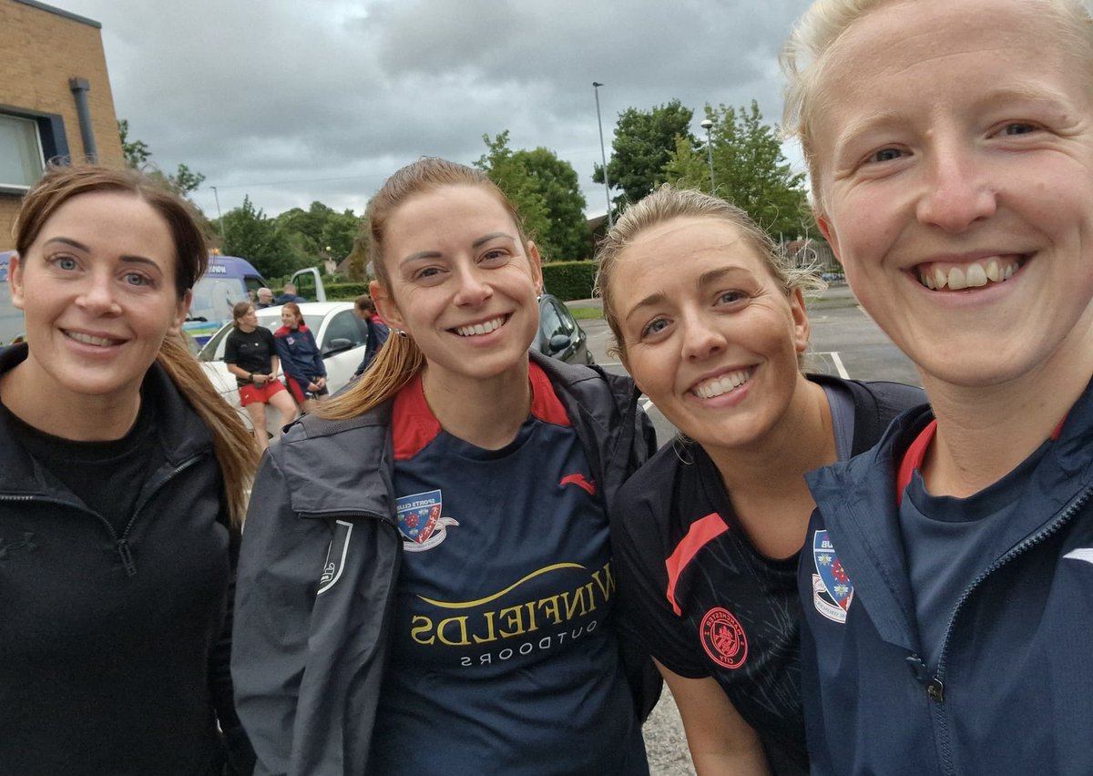 Loved dusting off the footy boots tonight!

Such a special club <a href="/BCSCWomen/">BCSC Women</a> 💙❤️