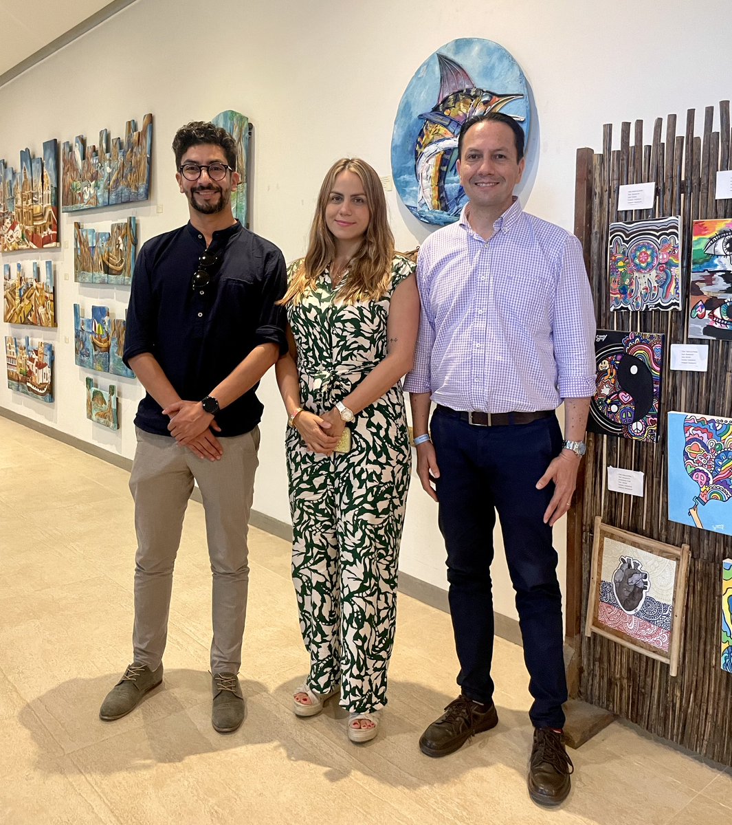 #AgendaANE | En el marco del #CongresoAndesco 2024, el dir. (e) de la ANE, Sebastián Henao y el Subdir. Nicolás Silva, se reunieron con Nohora Mercado, secretaria TIC de la Gobernación de Bolívar, para conocer el proceso del despliegue de infraestructura en este departamento.