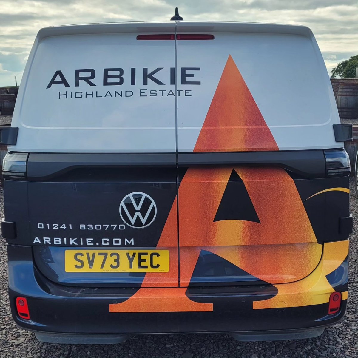 iainastirling's tweet image. Our new electric @Arbikie van to reduce our impact on local deliveries.

What do you think?

#electricvan #van #delivery #arbikie #arbikie #sustainable #electric #electricvehicle #ev #whisky #scotchwhisky #gin #vodka #angus #Tayside #aberdeen #dundee #edinburgh #glasgow #Scotland