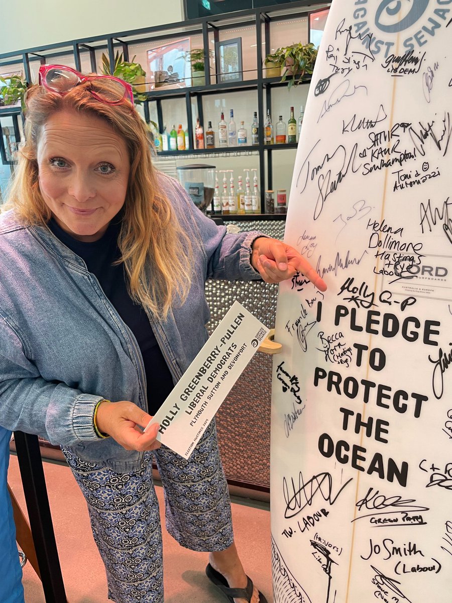 GreenberryHolly's tweet photo. A great eve. #PlymouthHustings @britainsocean a fantastic audience & questions. #HollyGP2024 Signing the pledge to #EndPollutionNow @sascampaigns #EndSewagePollution
#EndPlasticPollution. #LibDems do not support profit over pollution
Water a human resource ! #VoteOcean #NetZero https://t.co/qwPiGVI4gy