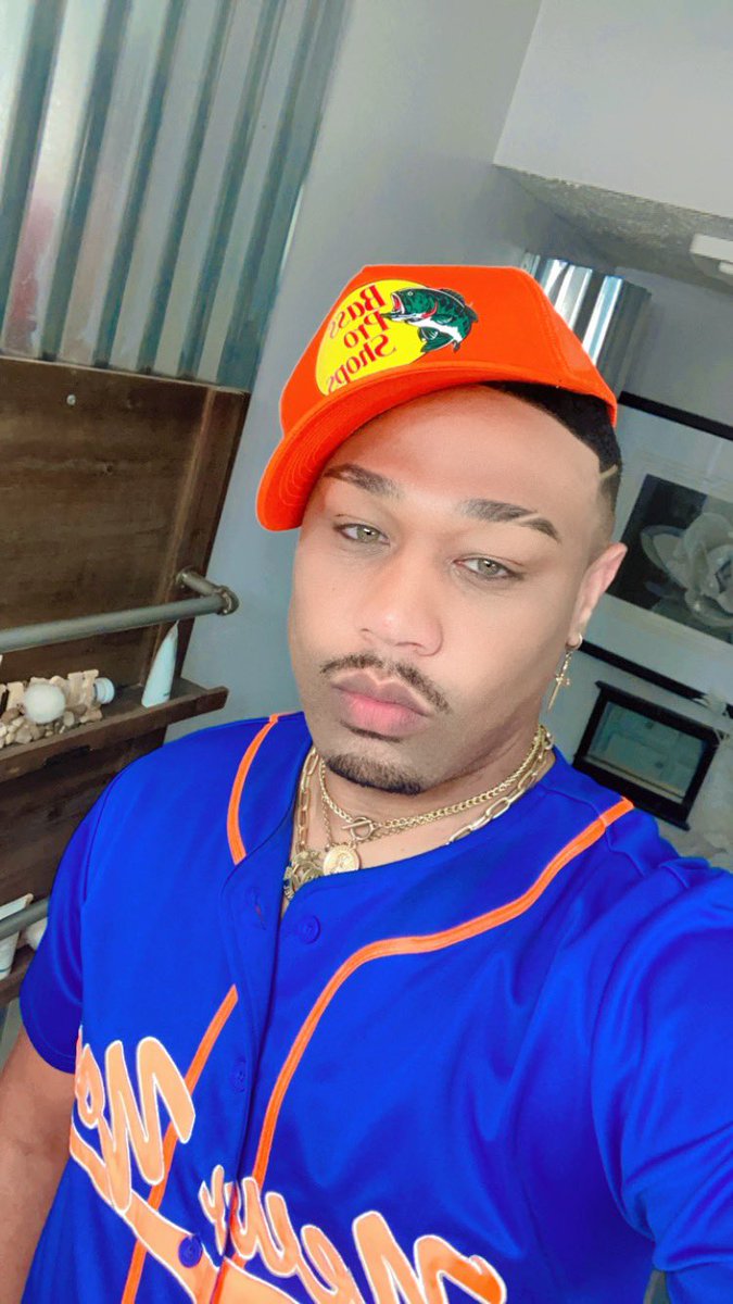 modelsewell's tweet image. I just want MY person that’s all 😩🥺