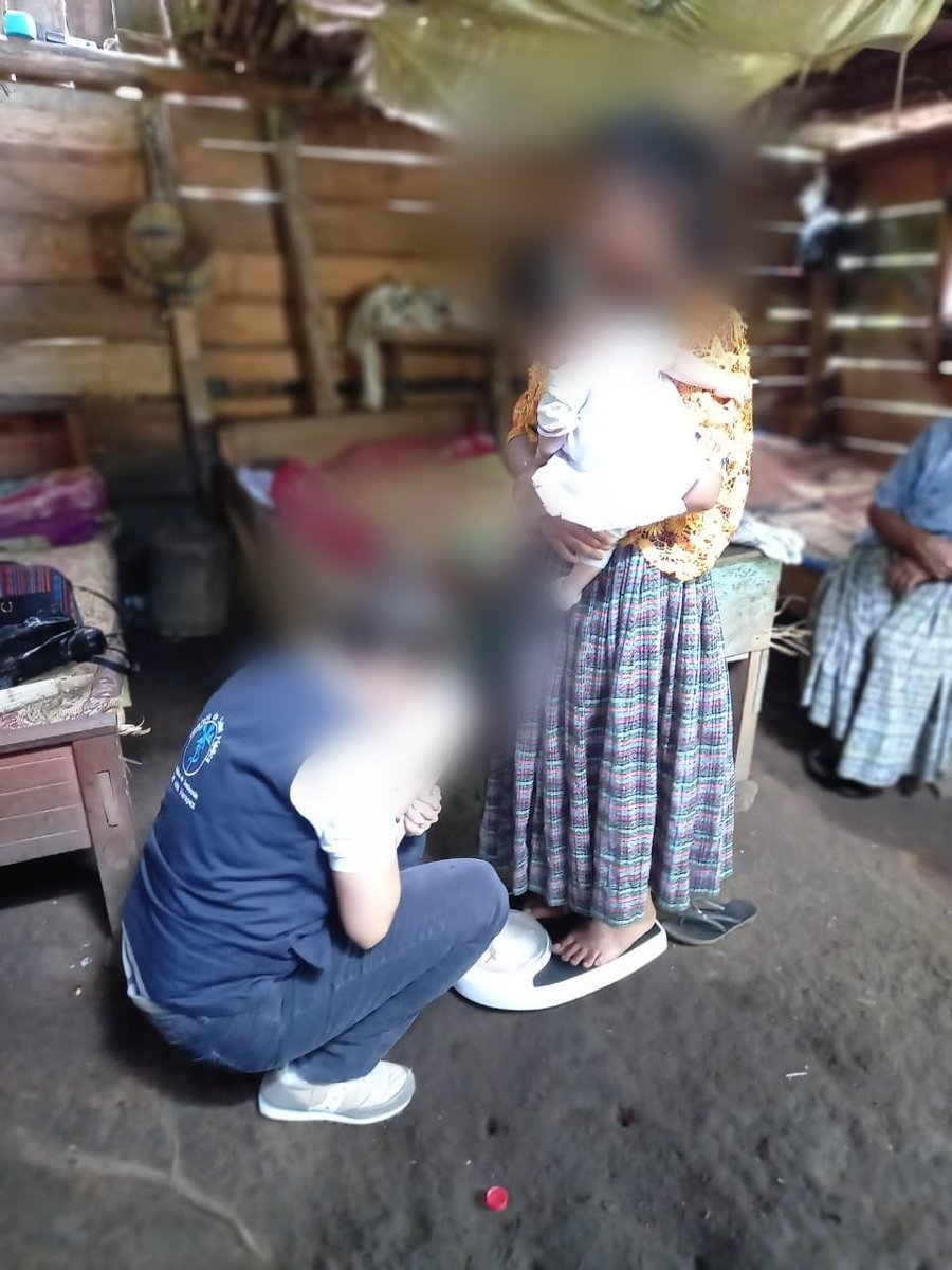 MarielaCastan's tweet photo. #NiñasNoMadres
Angelina tenía 12 años cuando fue víctima de violación por el administrador de una finca en Alta Verapaz; resultó embarazada y tuvo gemelas. https://t.co/dfrtDj39nc