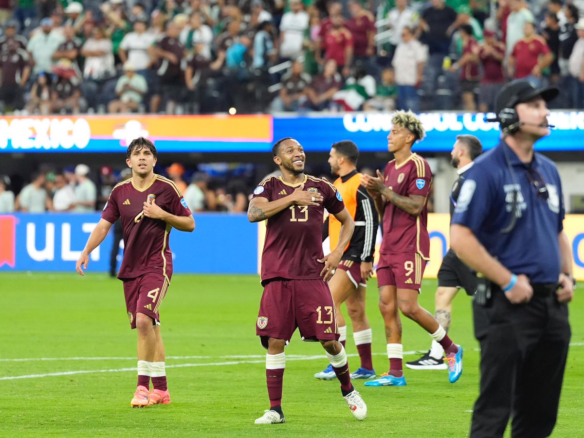 Abriendo caminos, superando obstáculos…

Así somos. ¡Esto es Venezuela! 🇻🇪 <a href="/SeleVinotinto/">La Vinotinto</a>