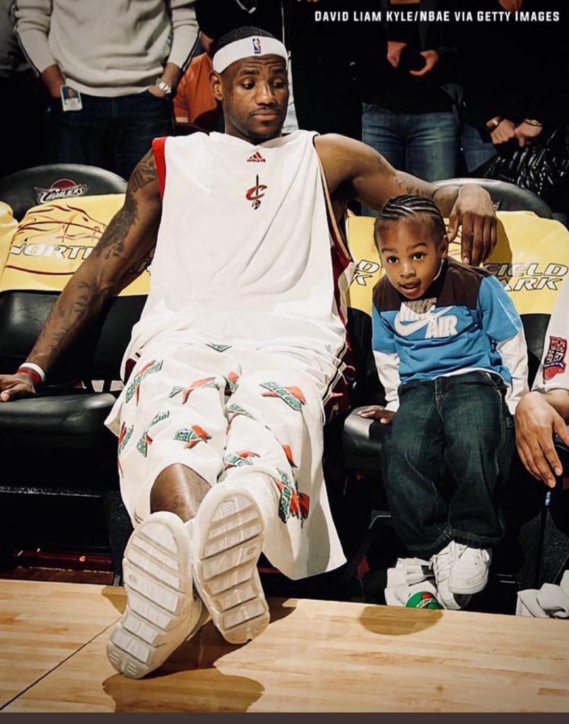 ZakiSolja's tweet photo. @RealSkipBayless The king and prince https://t.co/RGID0YN8VM