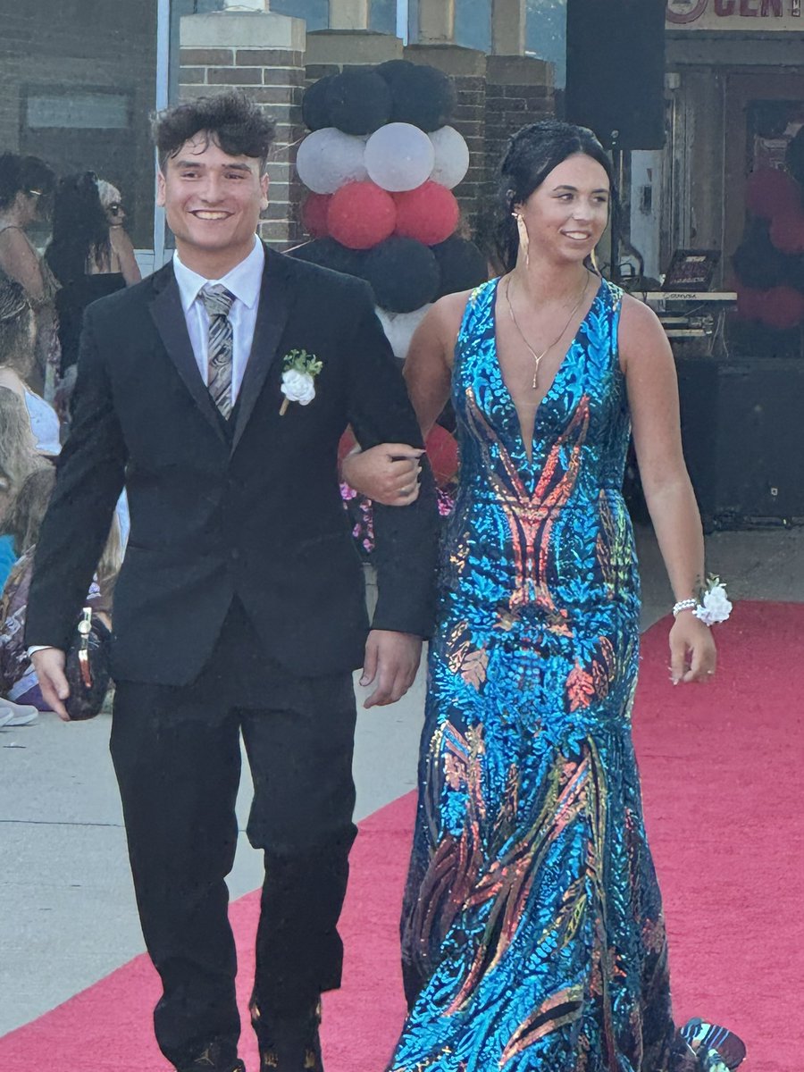 Scenes from the CM Red Carpet #Prom2024