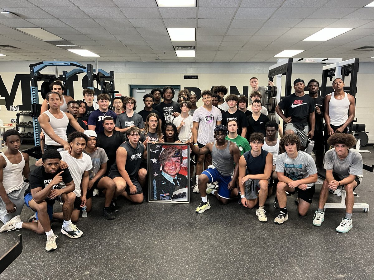 BlackD_football's tweet photo. Today we completed the McGhee hero WOD. We will never forget Ryan McGhee #33 https://t.co/p6K1LsFflC