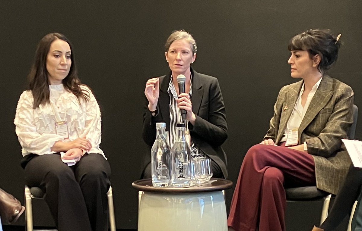 FCAupdate's tweet photo. FCA's, Vicki Staff, spoke at the CFA's mentoring event at the ACCC Consumer Congress yesterday. Vicki is a mentee with the important program which helps to build connections and foster talent in the consumer sector.
#ConsumerCongress
#TheRoadAhead
#ACCC
#CFA https://t.co/YJGgeIMkZh
