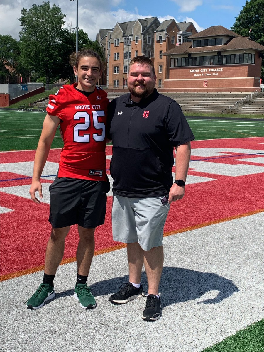 Spent the day at Grove City College learning about their impressive football and academic programs - such a beautiful campus. Thank you for having me out today <a href="/CoachDanVogt/">Dan Vogt</a> Brick by Brick! 
<a href="/CoachDiDonato/">Andrew DiDonato</a>