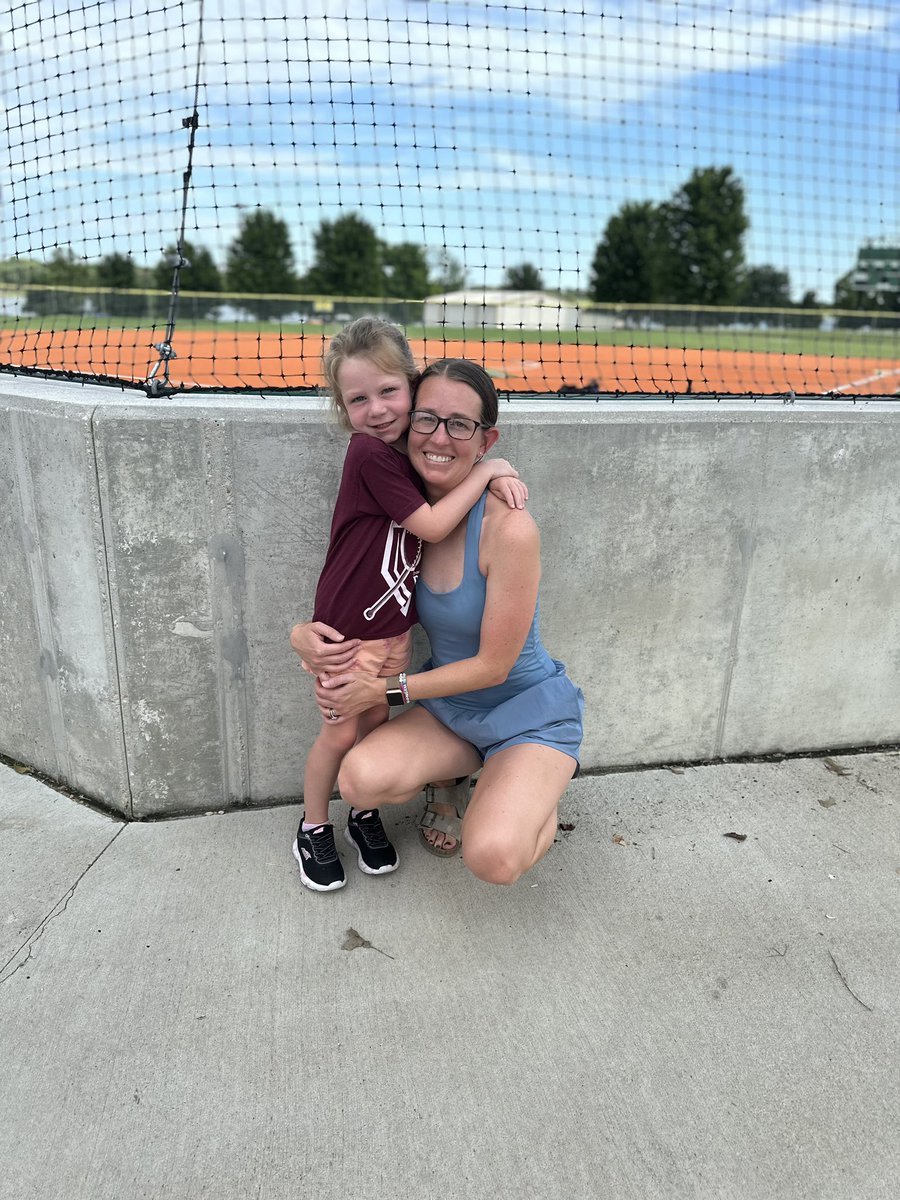Porter_SLHS's tweet photo. Last game of the summer for #4! #TinyTornadoes https://t.co/4xGogAa0Om