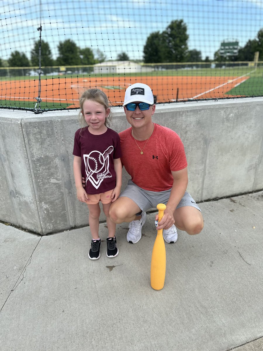 Porter_SLHS's tweet photo. Last game of the summer for #4! #TinyTornadoes https://t.co/4xGogAa0Om