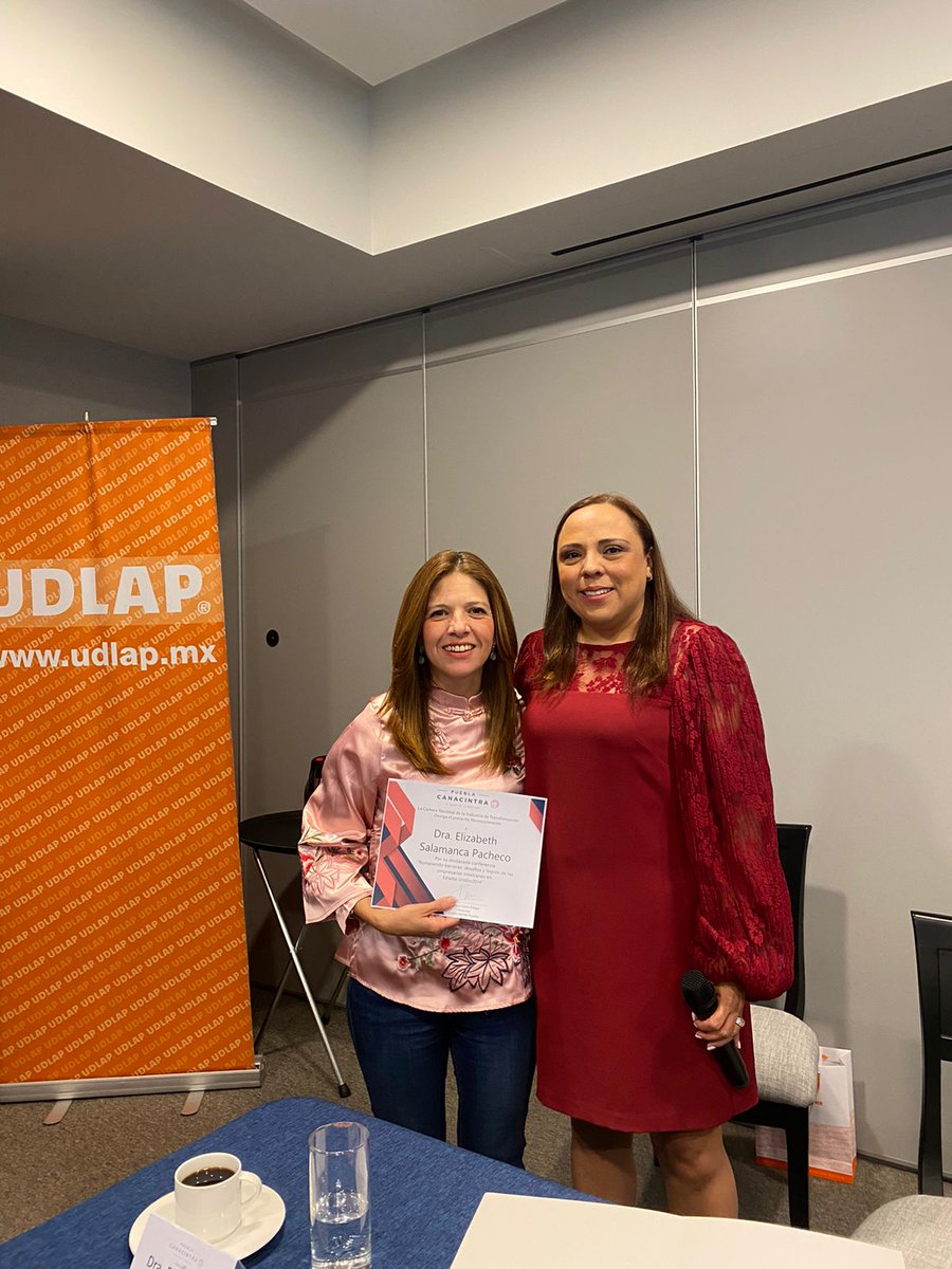 canacintrap's tweet photo. El Consejo de #EmpresariasCanacintraPuebla disfrutó de talleres de alto impacto impartidos por nuestras universidades afiliadas UPAEP y UDLAP, tratado temas como las Perspectivas Económicas y Financieras, así como Desafíos y logros de las #empresariasmexicanas en Estados Unidos. https://t.co/smmH8yk3dY