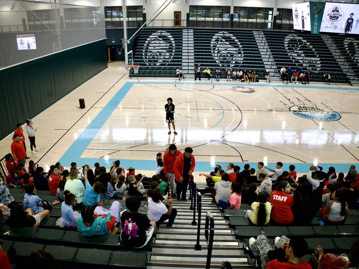 MJBAllNative's tweet photo. Big thanks to the Muckleshoot community for coming out to meet MarJon Beauchamp! We’re so excited to host the MJB All-Native Tournament at your beautiful facilities this weekend. 🏀🪶

#MJBAllNative https://t.co/bVrMAl4kas