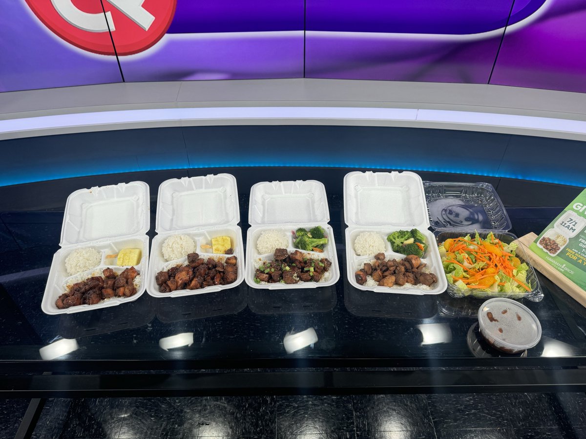 KLBKNews's tweet image. Thank you to Hawaiian Bros for visiting and feeding us today! Hawaiian Bros will officially open its doors to the Hub City next week. Y'all go check them out!