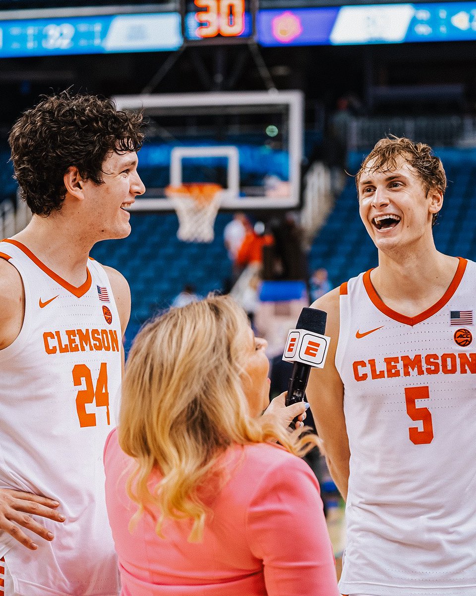Reunited 🧡💜